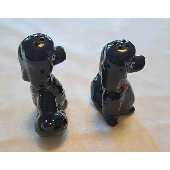 Vintage Salt & Pepper Ceramic Shakers Black  Poodle Dog Japan Cork Plug - Picture 3 of 4